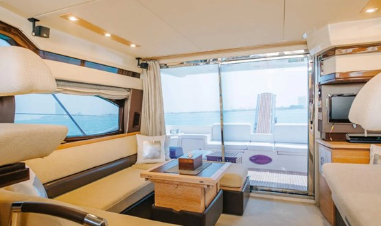 No Regrets - Azimut 48ft | AED1100/Hour